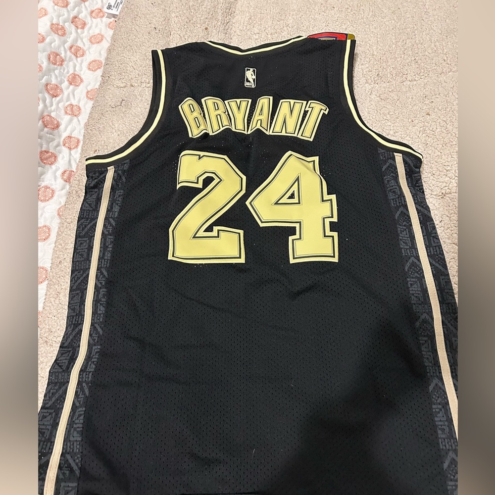 KOBE BRYANT basketball sleeveless jersey- New